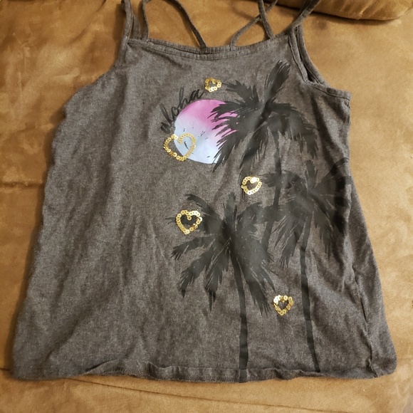 Girls tanks - Picture 3 of 3